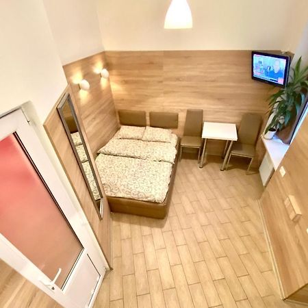 Невеликі Апартаменти-Смарт В Центральній Частині Біля Тц Магнус Lviv Kültér fotó